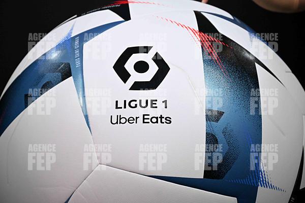 REPORTAGE - FOOTBALL - PRESENTATION DES NOUVEAUX BALLONS OFFICIELS DE LIGUE 1 UBER EATS ET LIGUE 2 BKT - 19/05/2022