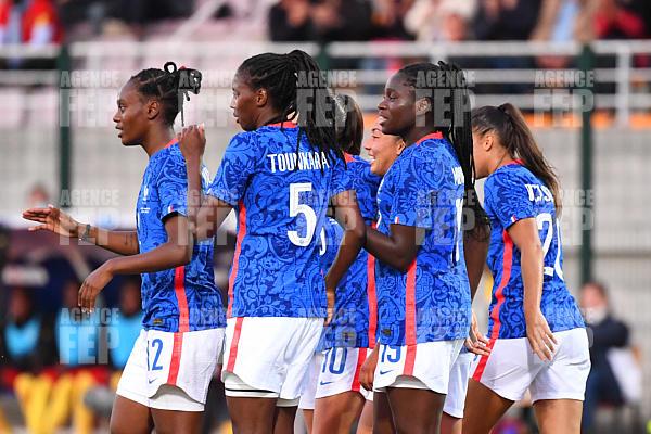 FOOTBALL FEMININ - FRANCE CAMEROUN - MATCH AMICAL - 25 06 2022